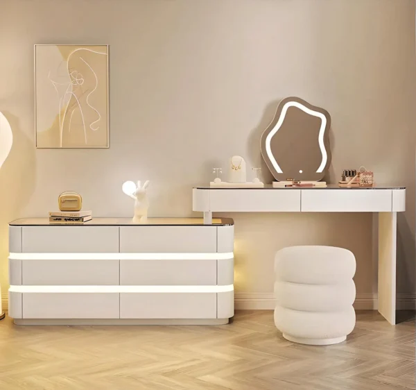 Stunning Luminous Vanity Set