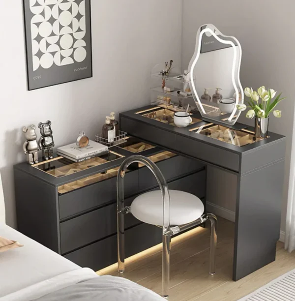 Decadent Geometric Vanity Set: Elevate Your Space with Elegance