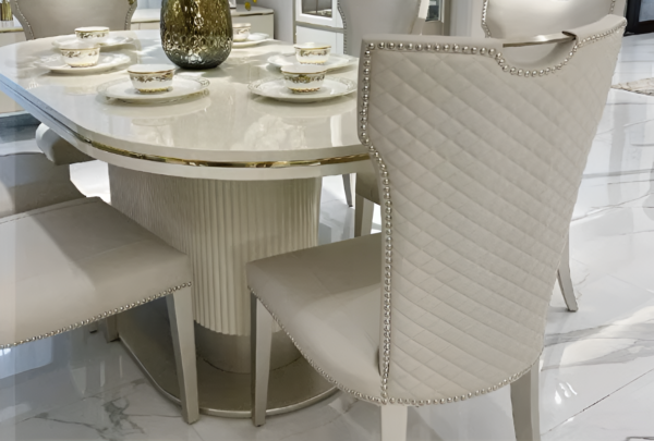 Circa Elegante Dining Table