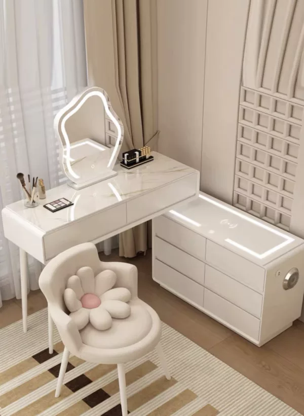 Lumina Luxe Smart Vanity
