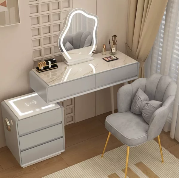Lumina Luxe Smart Vanity