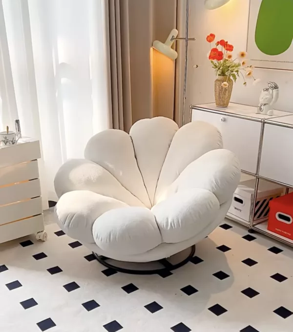 Petals’ Lounge Chair