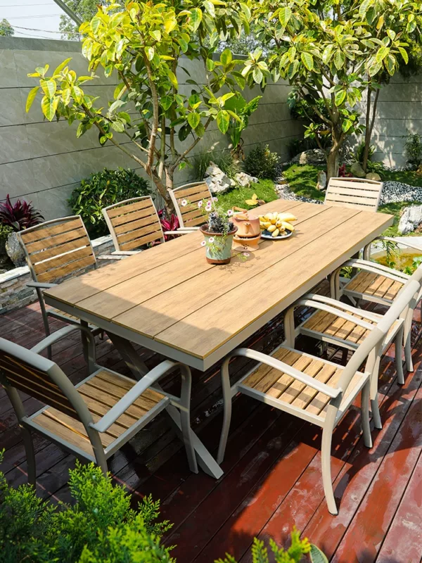 Arbor Retreat Dining Set