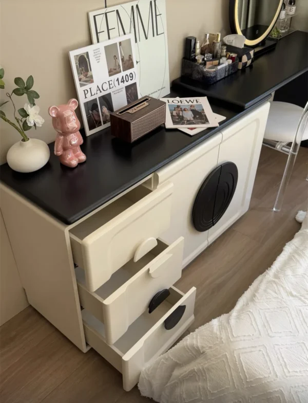 Marvelous Eclipse Vanity Set