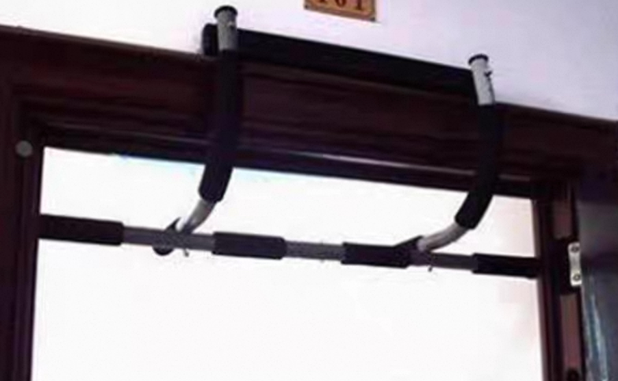 Multifunctional Doorframe Pull-Up Bar - Image 8